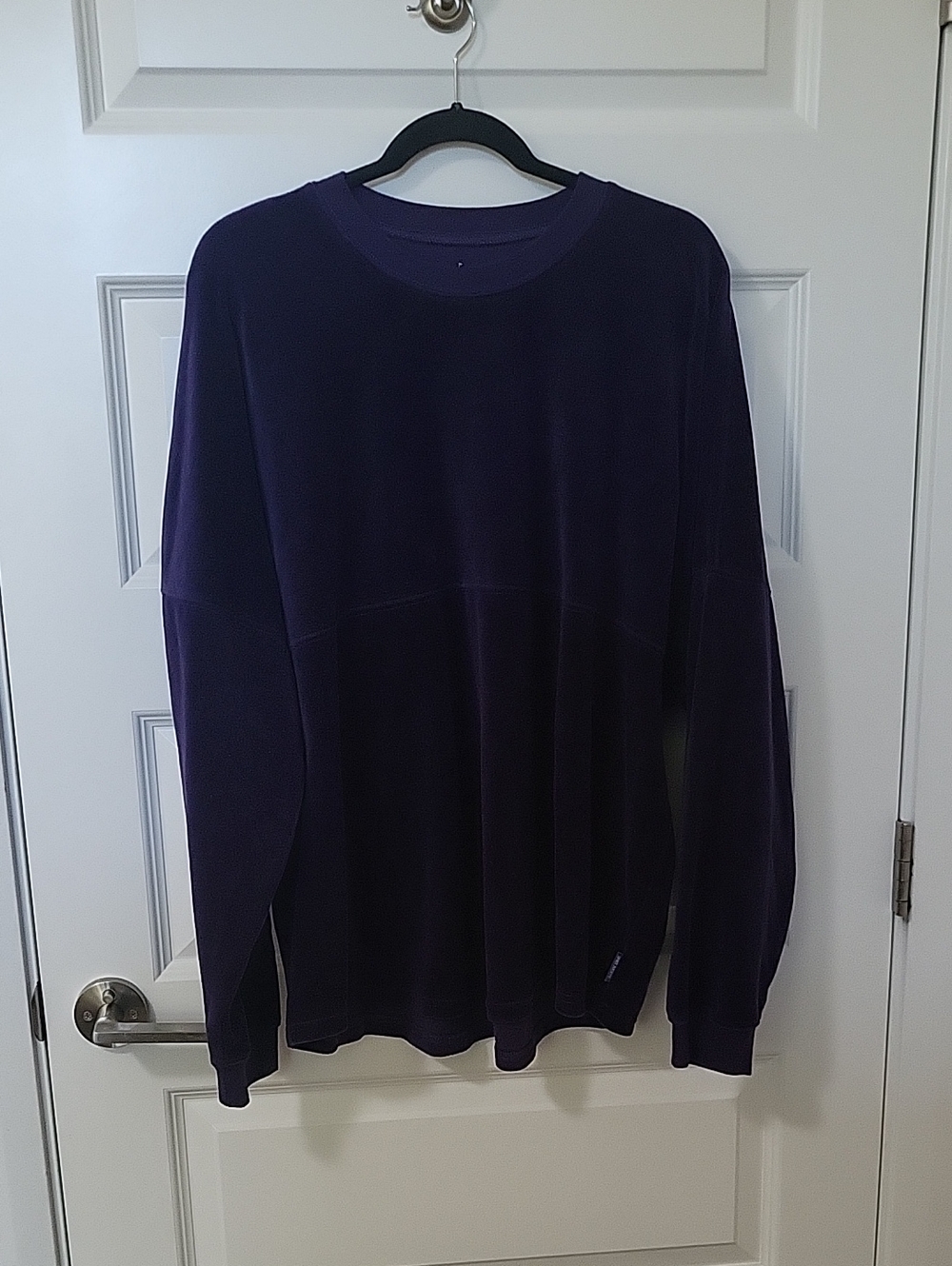 Disney Villans Spirit Jersey in a Dark Purple Velvetish Fabric Size XL